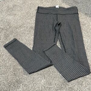 Ivivva by Lululemon patterned leggings‎ girls size 10